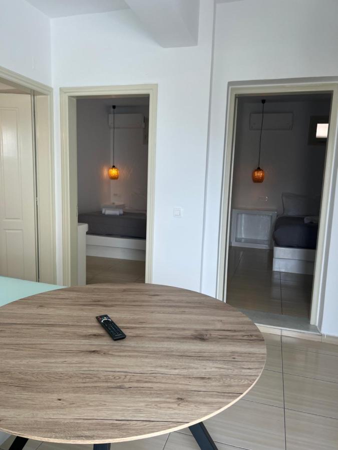 Blackrock Suites คาร์เทราดอส ภายนอก รูปภาพ