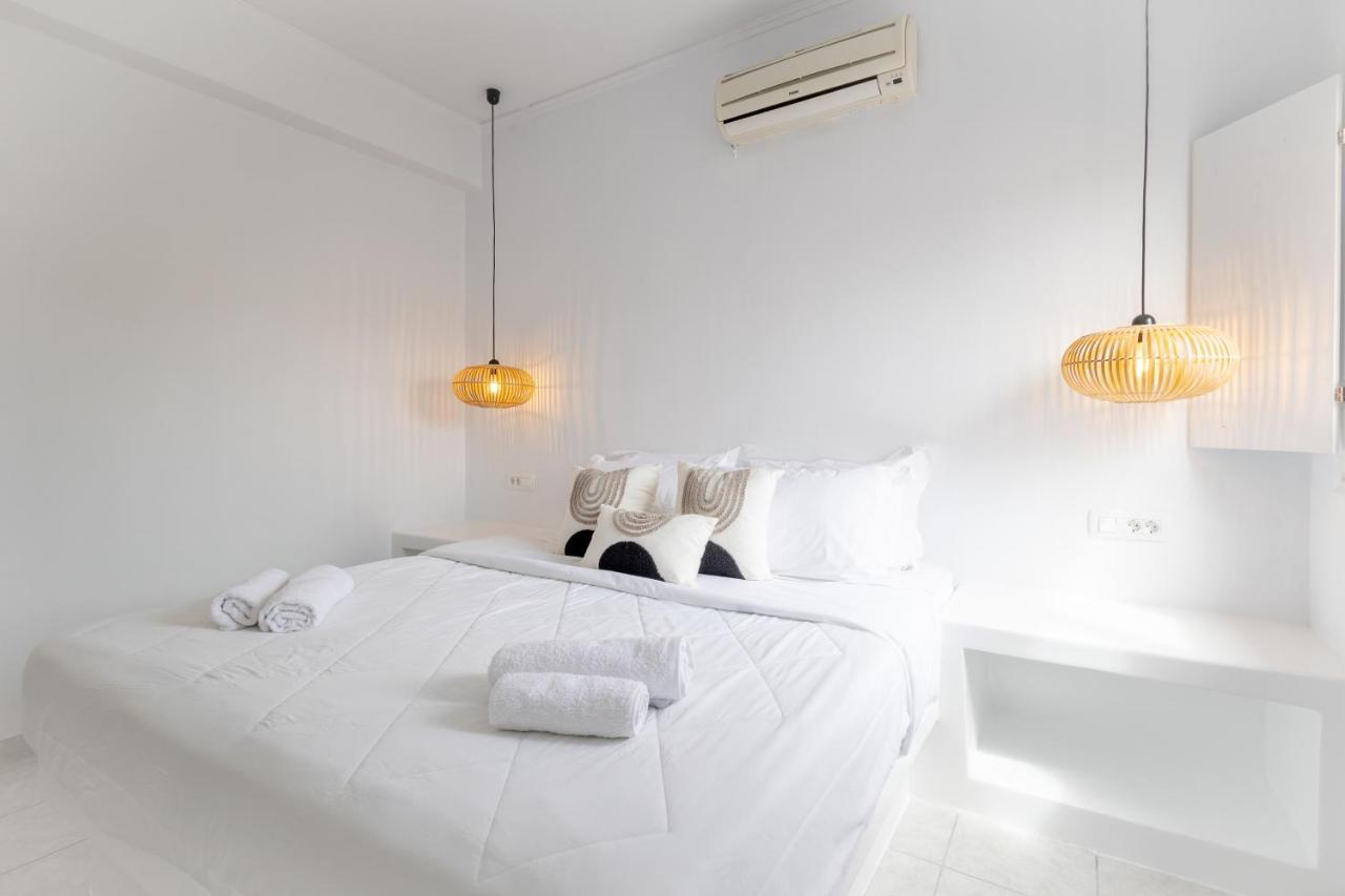 Blackrock Suites คาร์เทราดอส ภายนอก รูปภาพ