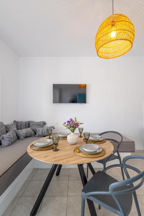Blackrock Suites คาร์เทราดอส ภายนอก รูปภาพ